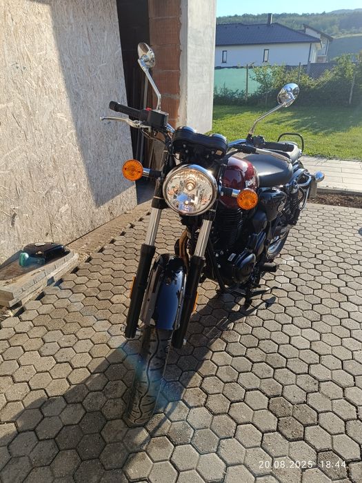 Motocicleta Benelli Imperiale 400