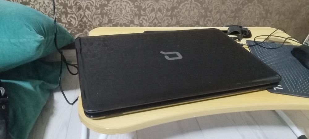 Продаю ноутбук Compag 12gb