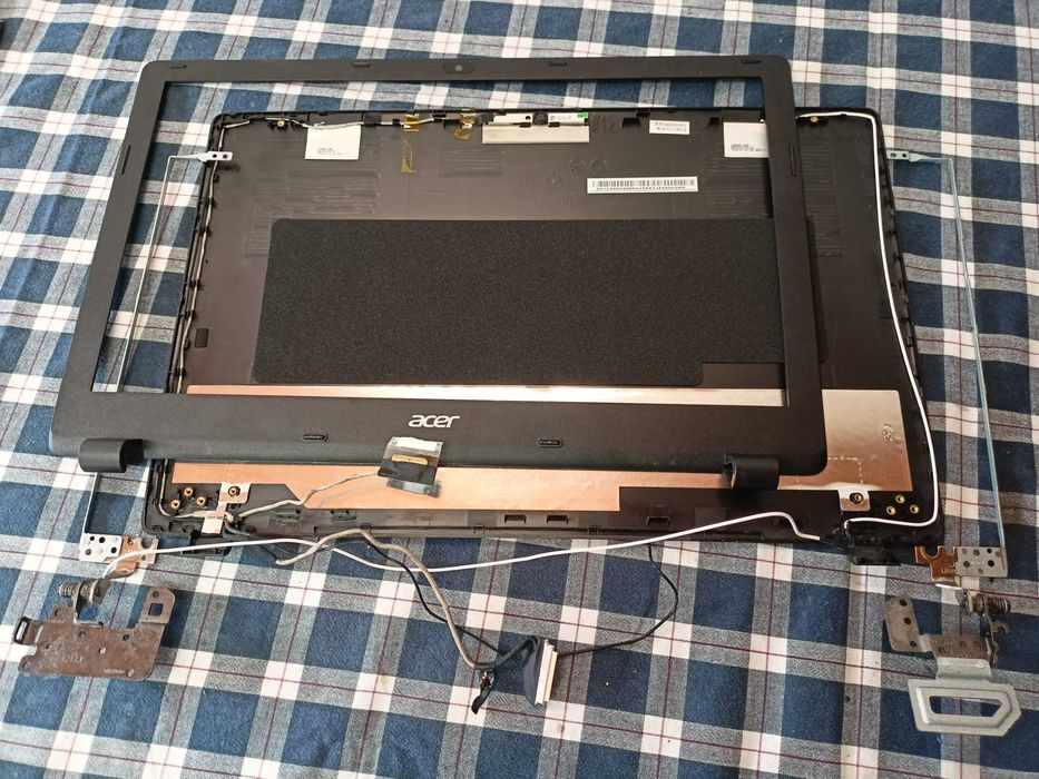 Elemente Acer E5-511 V3-572 V3-532 E5-551 E5-571 E5-572 E5-531 / 521