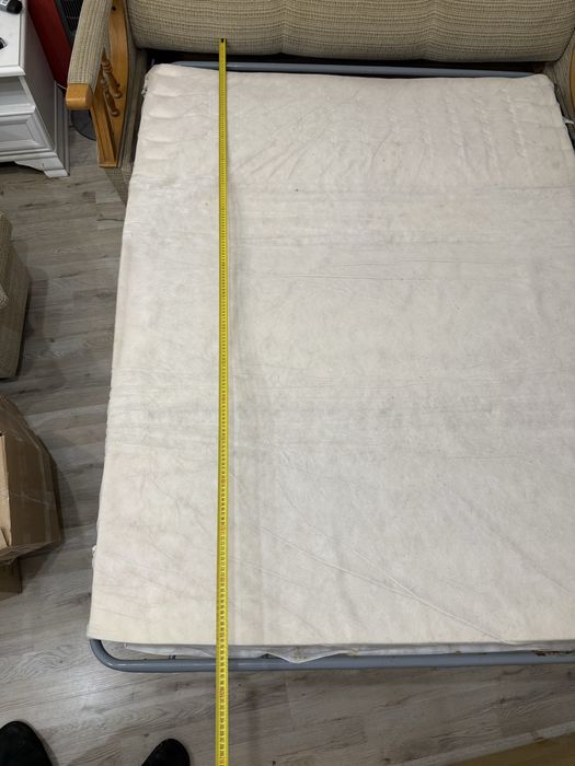 Диван- легло. бежев