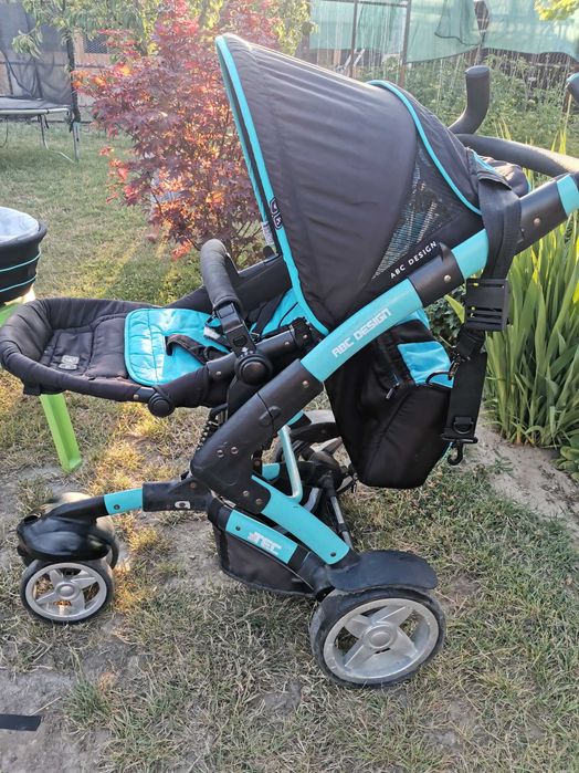 Carucior 3 in 1. Articolele sunt in stare buna