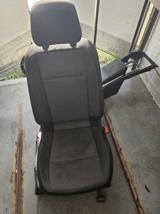 Салон  за  vw passat B8