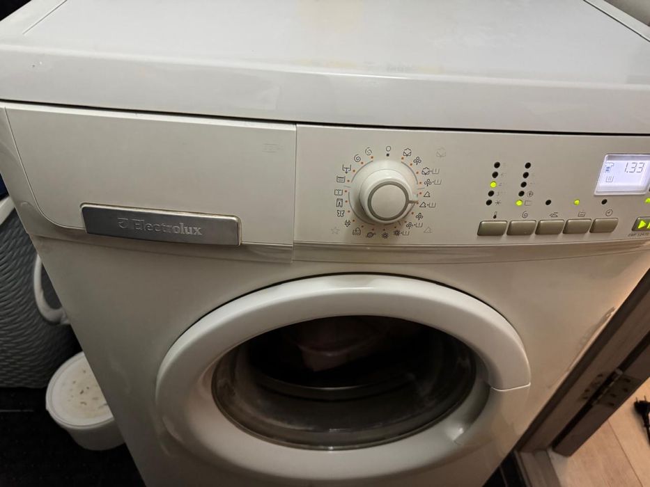 Продам стиральную машину