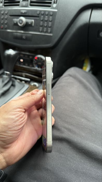 Iphone 15 pro 256 GB Възможен бартер за таблет