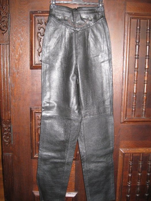 Pantaloni din piele naturala