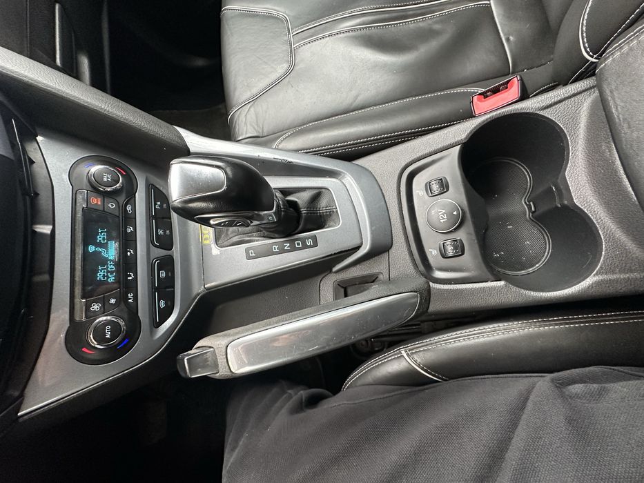 Ford 2012 -2L- automat -ST body kit -163HP