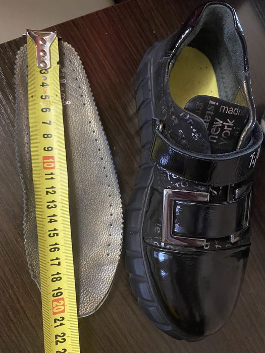 Продам лоферы в отличном состоянии