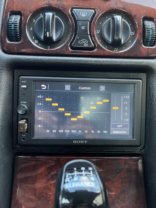Мултимедия SONY XAV 1500