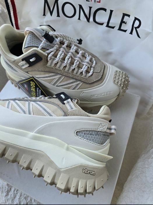 Дамски маратонки в бежаво- два модела