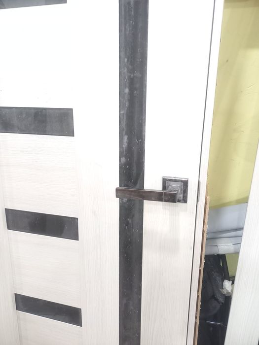 Продам двери межкомнатные