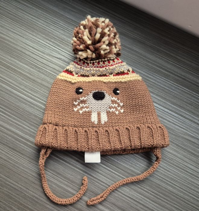 Caciula Zara marimea 52 noua