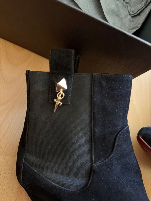 Оригинални боти Cesare Paciotti велур