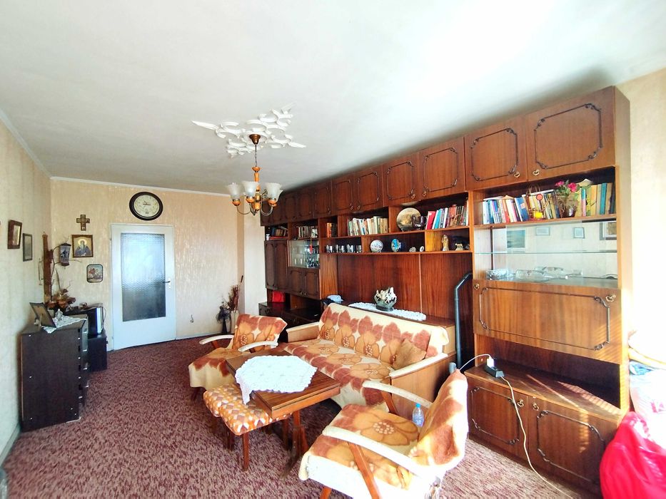 Продава се Тристаен апартамент в Перник, Изток - 90 кв.м за 907 €/кв.м - Снимка #1