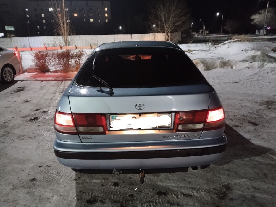 Тойота Карина Е 1993