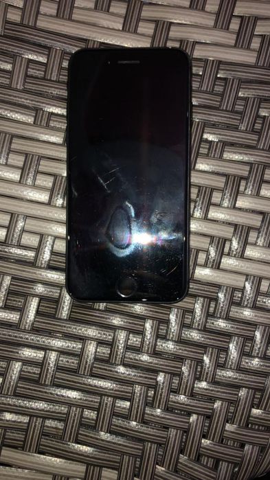 Айфон se 2020года