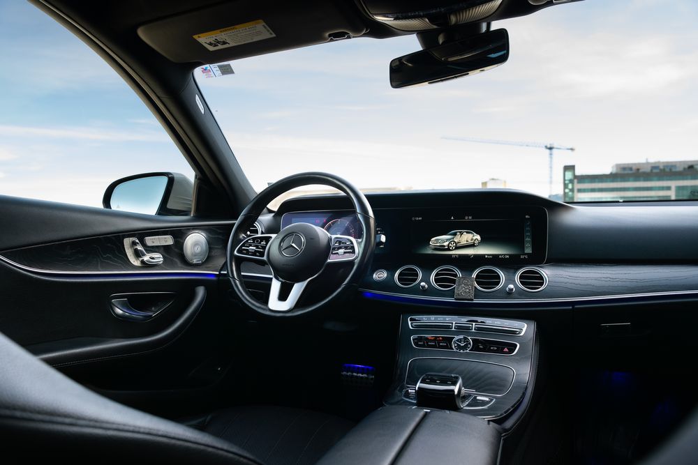 Mercedes E 300 4 matic BURMASTER 360 *KEYLESS GO