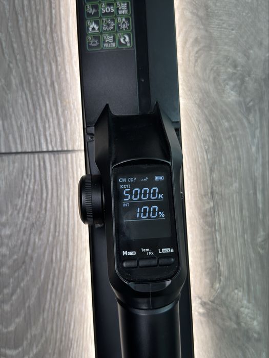 Lampa  Yongnou YN660S