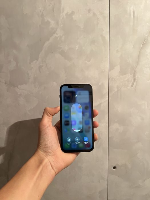 Продам срочно iPhone 12 64gb