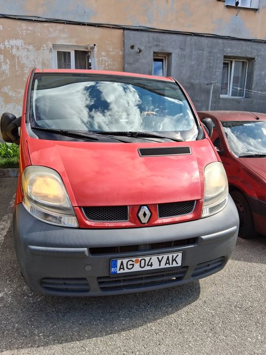 Vând Renault trafic mixt