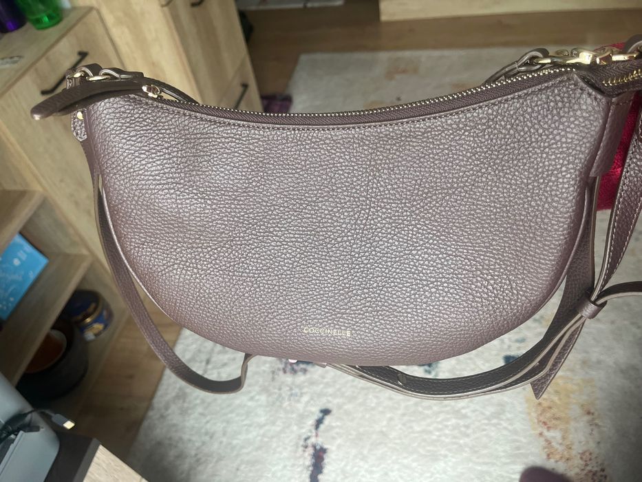 Кафява чанта Coccinelle