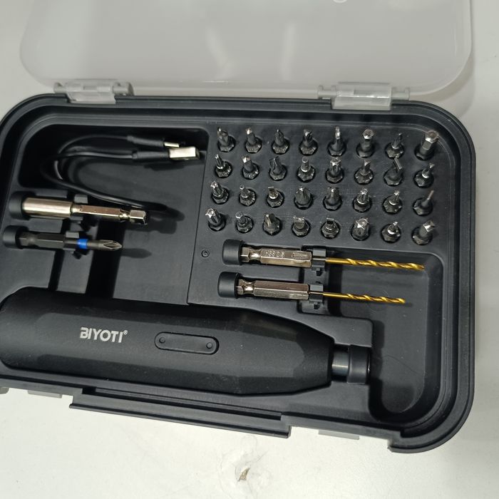 Аккумуляторная отвёртка новый,батарейкали атверка