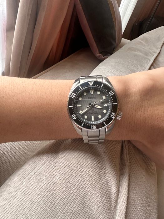 Продавам часовник Seiko Prospex Sumo SPB 323J1