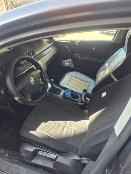 Vând VW Passat 2.0 TDI