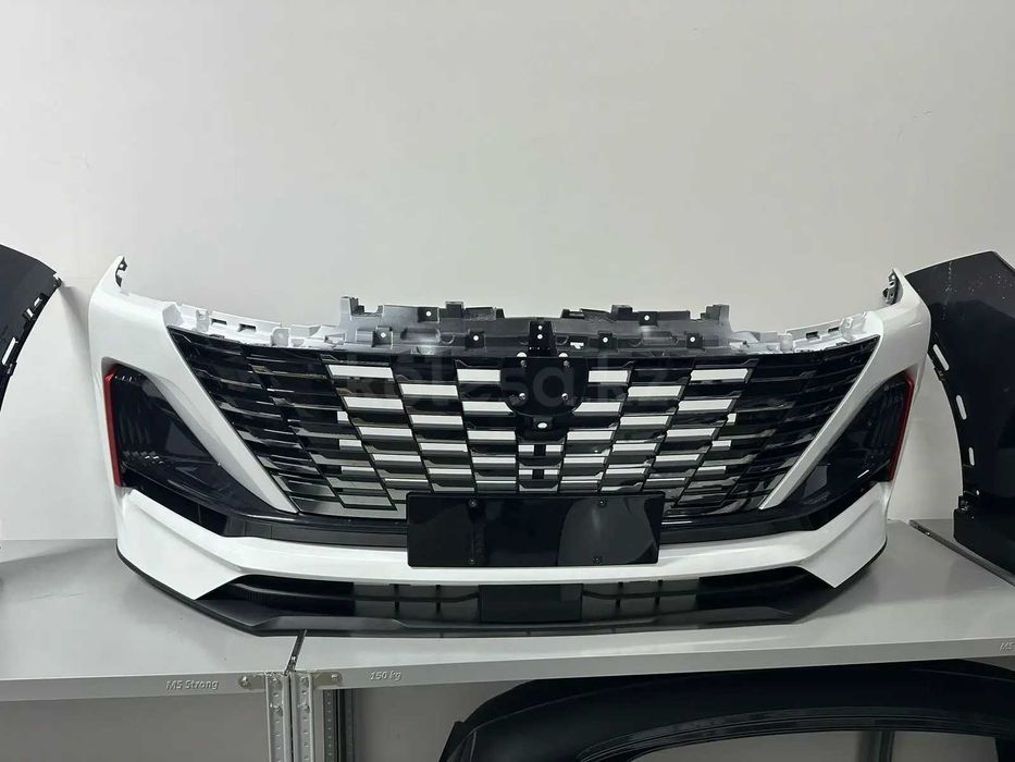 Передний бампер в сборе на Changan CS55 Plus