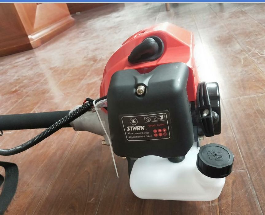 Тример бензиновый