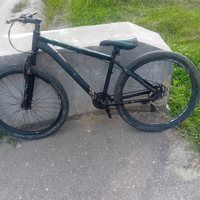 Vand bicicleta. Uitativa in descriere