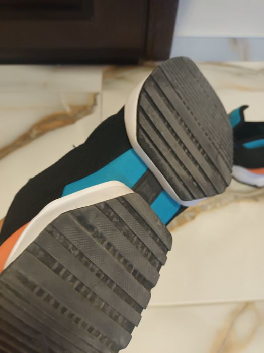 Спортни маратонки