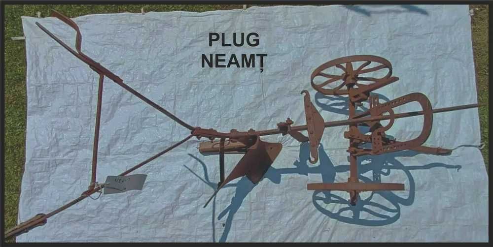 Pluguri vechi din lemn si fier + Sanie din lemn functionala
