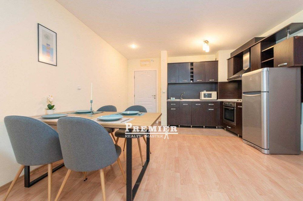 Продава се Тристаен апартамент в Свети Влас - 110 кв.м за 1011 €/кв.м - Снимка #1