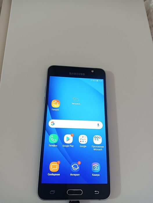 Продам телефон Samsung J5