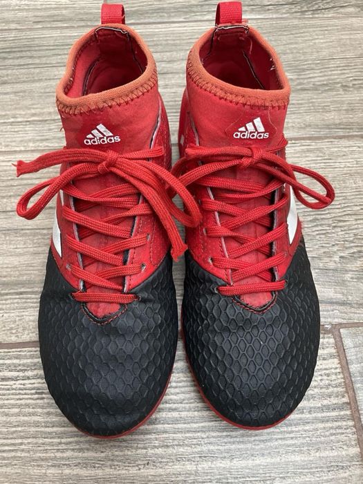 Детски футболни стоножки