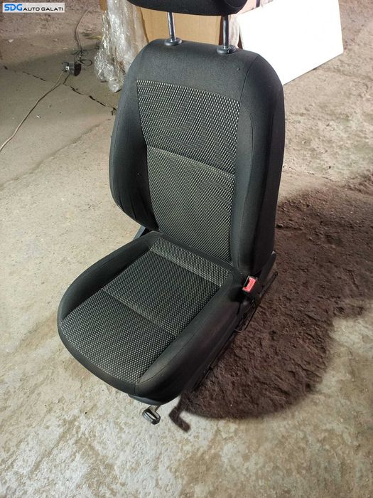 Scaun Dreapta Fata Textil Fara Incalzire Skoda Fabia 2 2007 - 2014 [L0018]