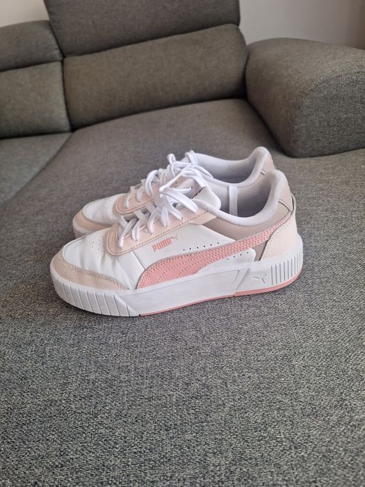 Adidasi fete Puma nr 37