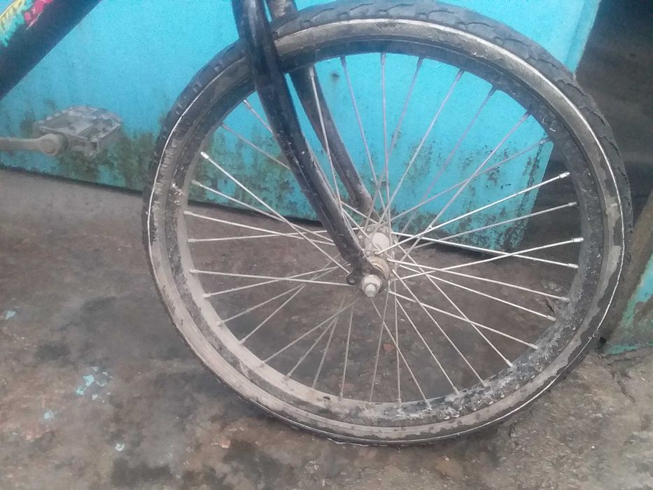 Velosiped srochno sotiladi