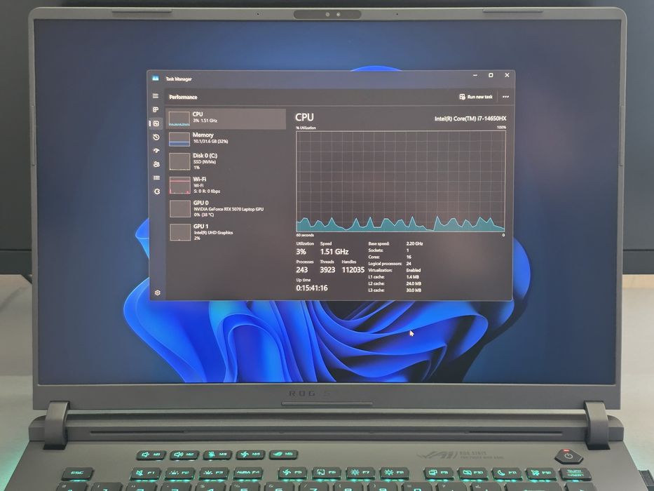 Asus ROG Strix G16 G615J 16" 240Hz - I7 14650HX - 5070 - 32GB RAM  - 1 TB SSD