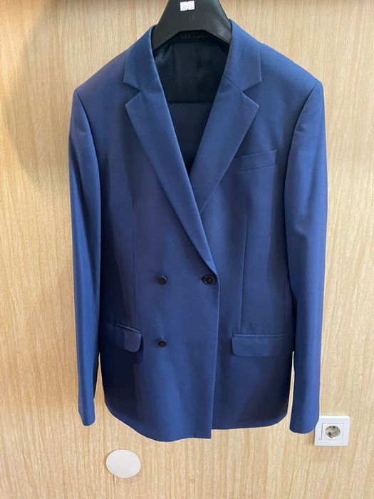 Продам костюм