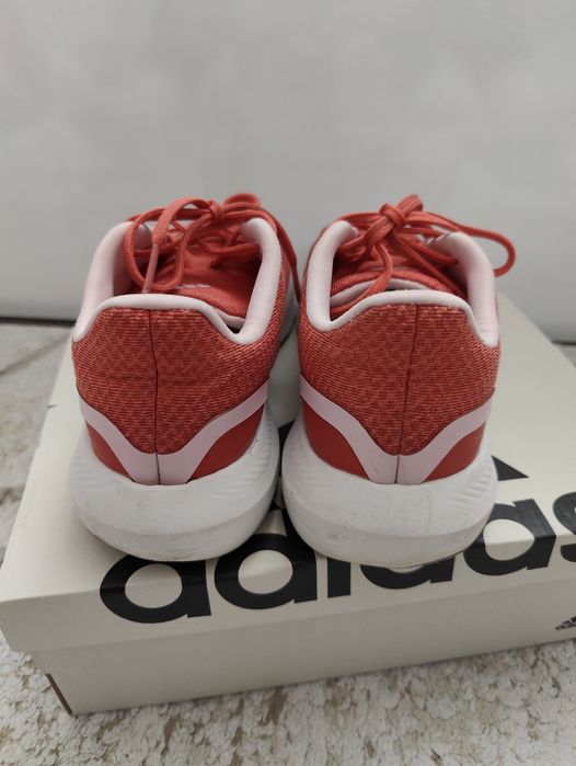Adidas маратонки, номер 38