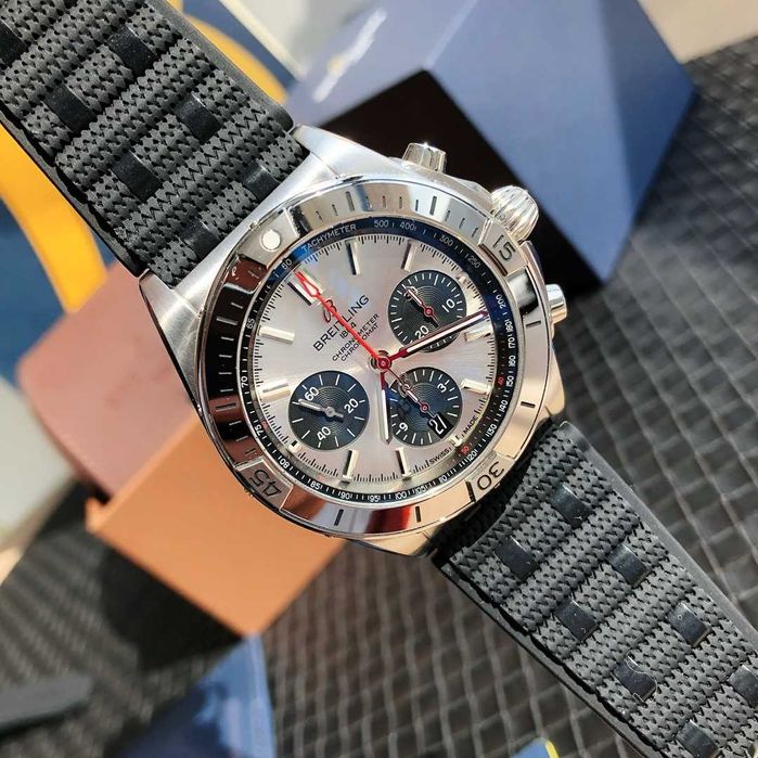 Breitling Chronomat b01 гума