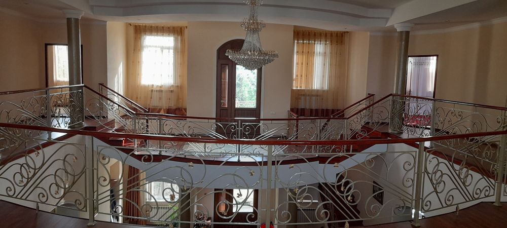 Продается евродом 3 уровня