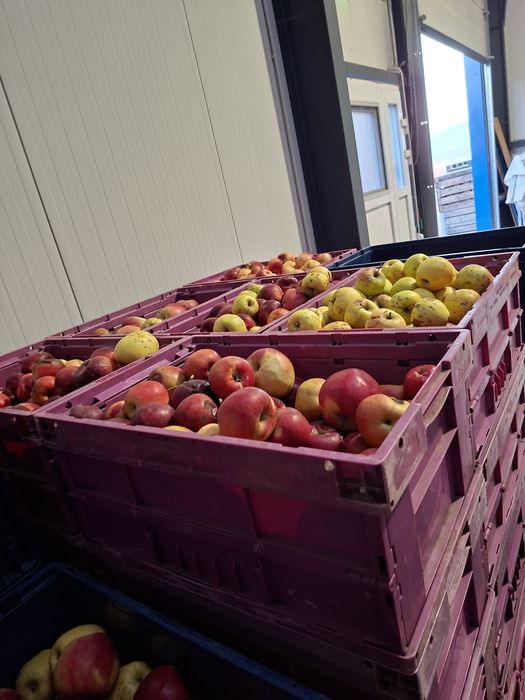 Vind mere pentru rachiu..