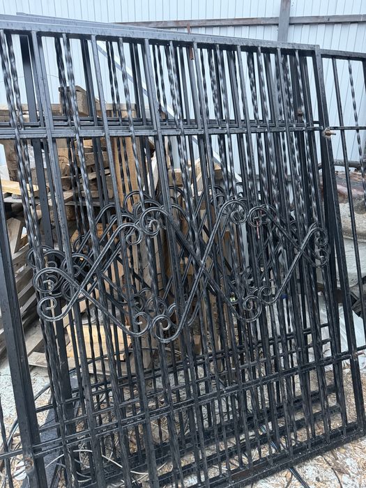 Продам решотки металические