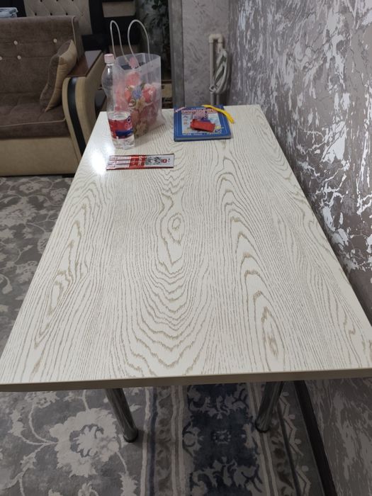 Угловой диван на кухню