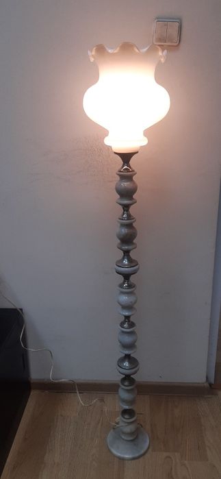 Мраморна ретро лампа