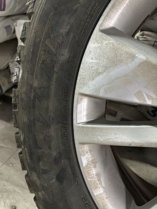 шинокомплект Bridgstone R18