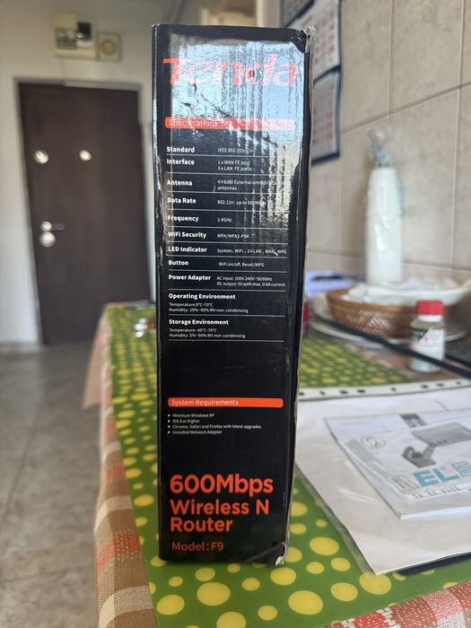 Router Tenda F9 wireless