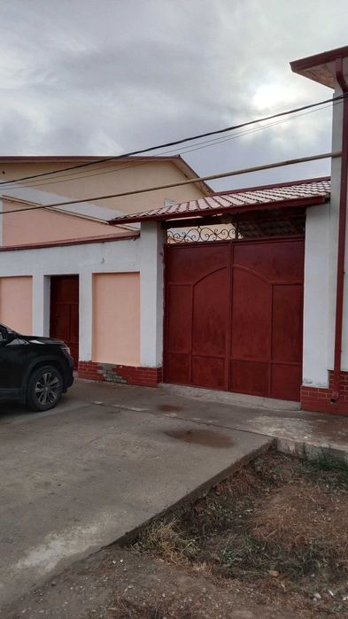 Карши шахридан 6 сотикли коттедж Уй сотилади Манзил Богобод